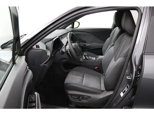 Lexus LBX Cool 2WD 2026 Hybride Benzine 16