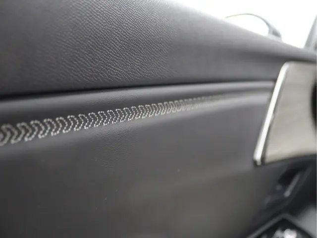 Citroën C5 X 1.6 PureTech Business Plus 2022 Benzine 67