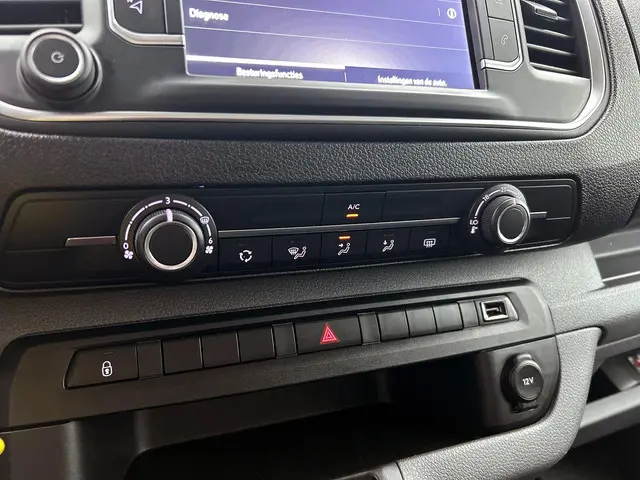 Opel Vivaro-e Combi L3H1 75 kWh 2022 Elektrisch 20