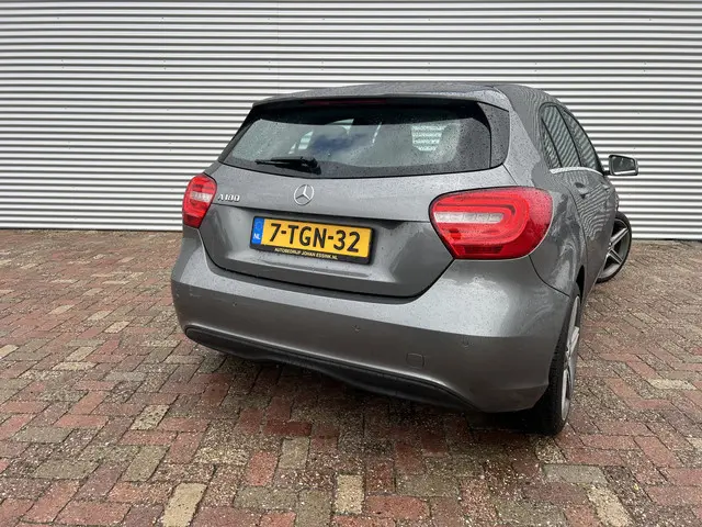 Mercedes-Benz A-Klasse 180 2014 Benzine 16