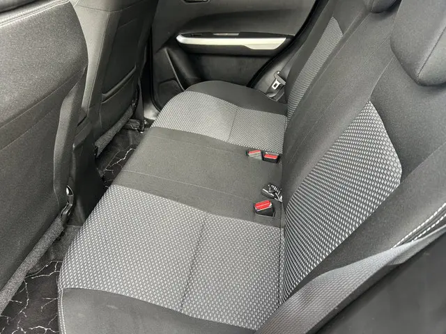 Suzuki Vitara 1.6 Rhino 2017 Benzine 17