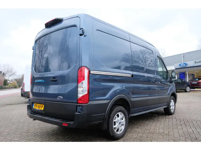 Ford E-Transit 350 L2H2 Trend 68 kWh 2022 Elektrisch 3