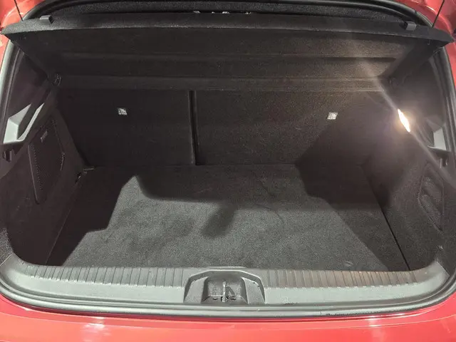 Mitsubishi Colt 1.0T Instyle 2024 Benzine 9