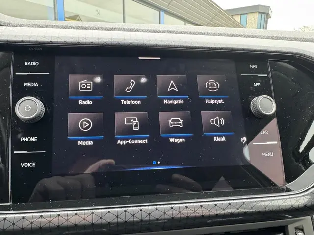 Volkswagen T-Cross 1.5 TSI Style 2023 Benzine 23