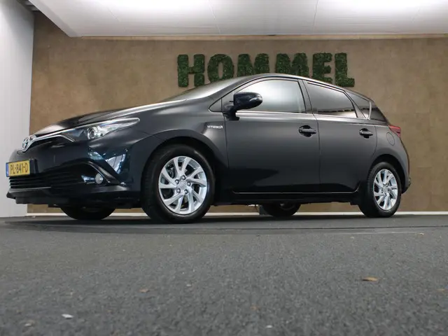 Toyota Auris 1.8 Hybrid Dynamic 2017 Hybride Benzine 14