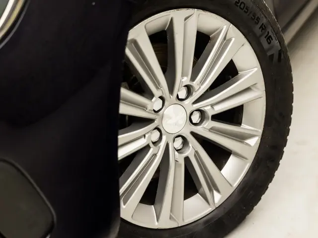 Peugeot 308 SW 1.2 PureTech Sport 2018 Benzine 31