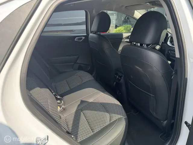 Kia XCeed 1.5 T-GDi DynamicPlusLine 2023 Benzine 24