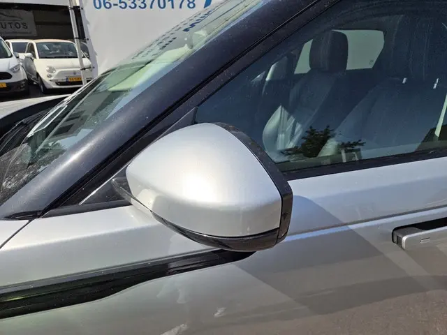 Land Rover Range Rover Velar 3.0 V6 AWD SE 2017 Diesel 23