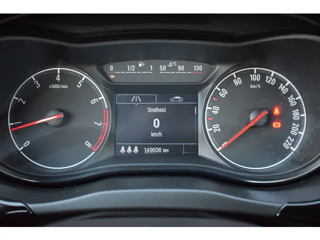 Opel Corsa 1.4 Online Edition 2017 Benzine 30