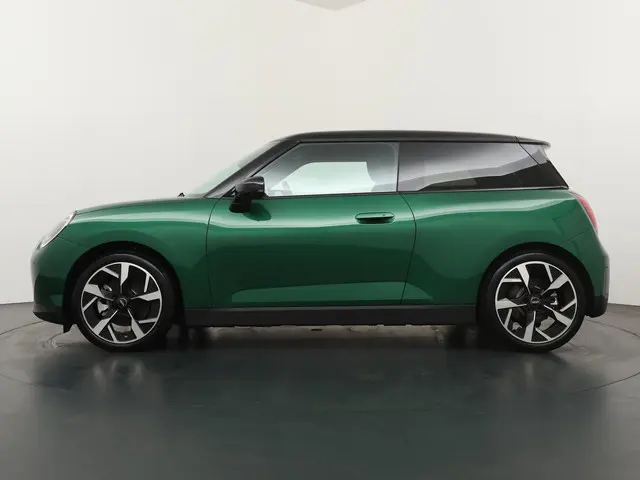 MINI 3-Deurs Cooper E Favoured + M-pakket 2025 Elektrisch 11