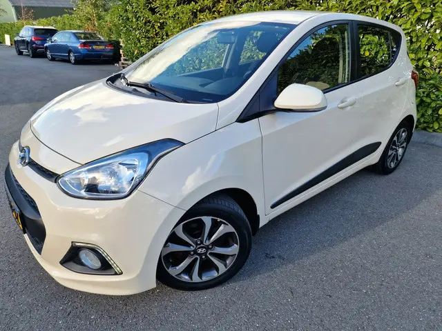 Hyundai i10 1.2i pas 68.000 Automaat 2015 Benzine 15