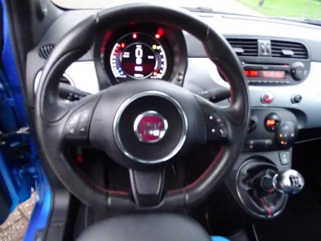 Fiat 500 0.9 TwinAir Turbo 500S 2015 Benzine 19