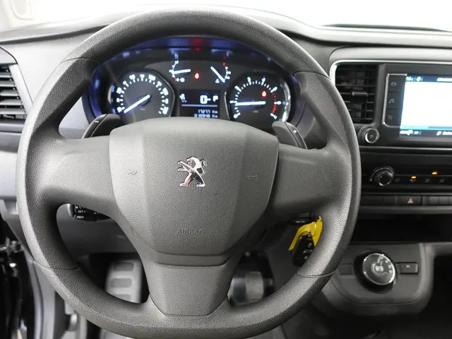 Peugeot Expert 2.0 Hdi 180PK 2023 Diesel 14