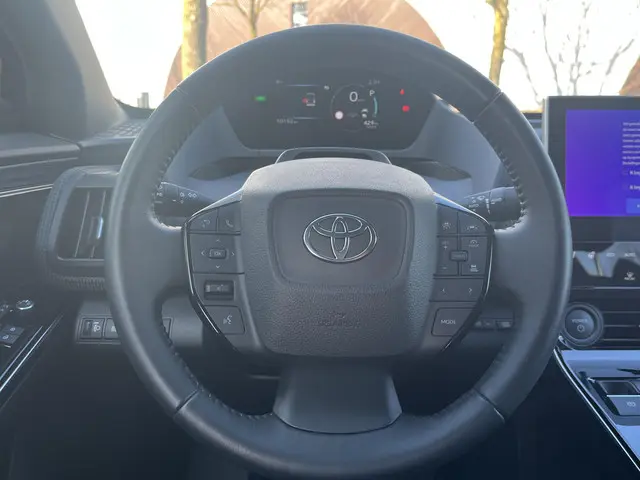 Toyota bZ4X Dynamic 71 kWh 2024 Elektrisch 13
