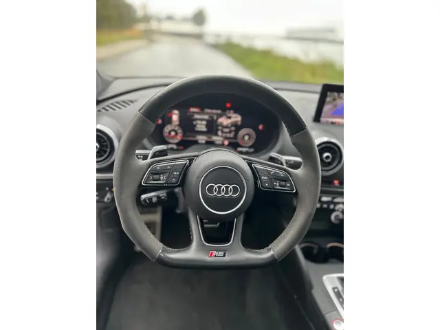 Audi RS3 A3 Sportback 2.5 TFSI quattro 2018 Benzine 45
