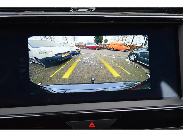 Jaguar XE 2.0 P250 SE 2020 Benzine 15