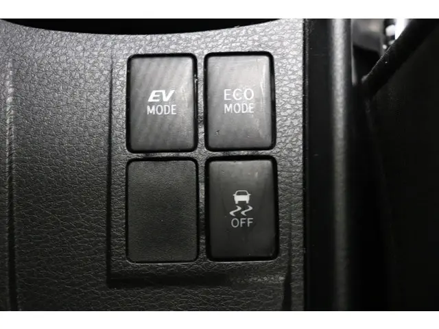 Toyota Yaris 1.5 Hybrid Trend, 2016 Hybride Benzine 7