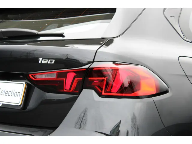 BMW 1 Serie 120 M Sport Automaat 2025 Benzine 21