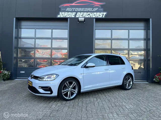 Volkswagen Golf 1.0 TSI Highline R-line 2018 Benzine