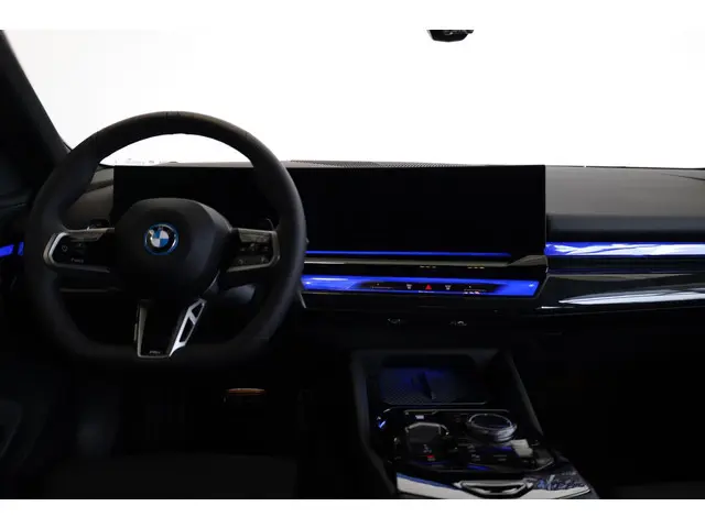 BMW 5 Serie Touring 530e 2026 Hybride Benzine 10