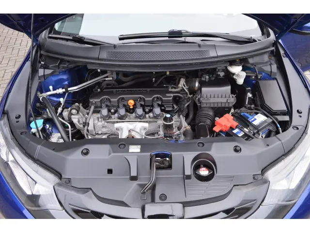 Honda Civic 1.8 Sport 2015 Benzine 22