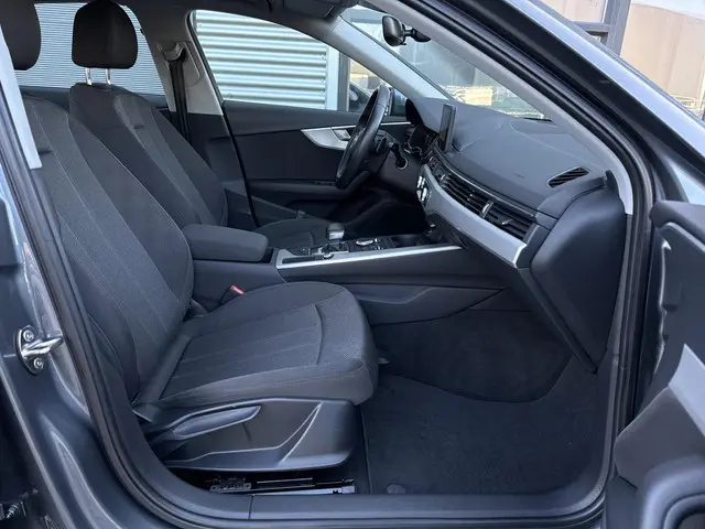 Audi A4 Limousine 1.4 TFSI Pro Line 2016 Benzine 30