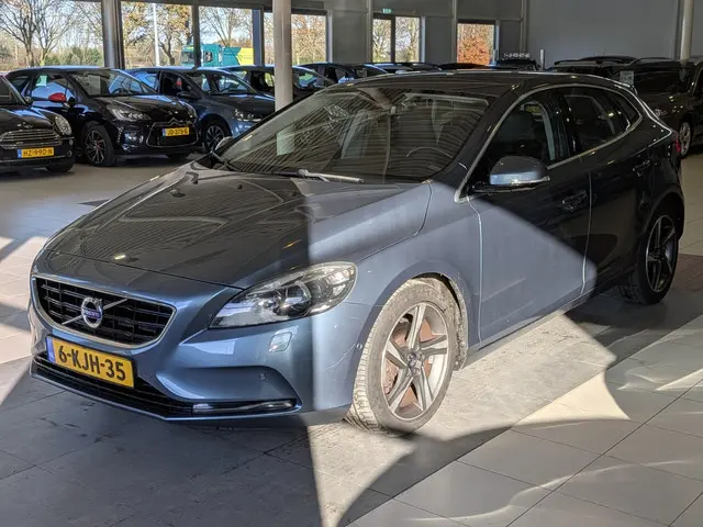 Volvo V40 2