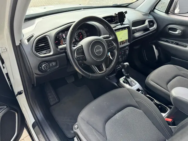 Jeep Renegade 1.3T Limited / Navi / Trekhaak 2019 Benzine 6