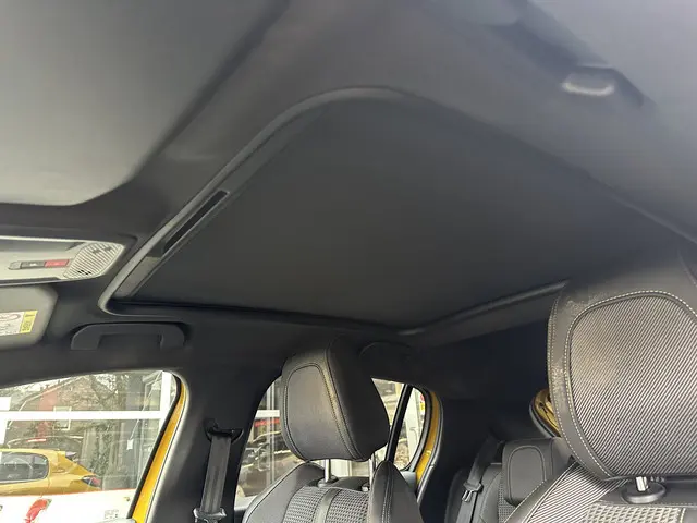 Peugeot 208 1.2 PureTech GT-Line 2020 Benzine 35