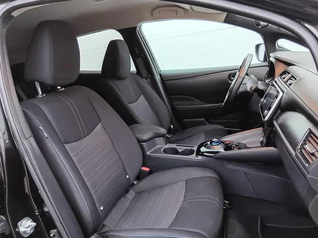 Nissan Leaf N-Connecta 40 kWh 2019 Elektrisch 8