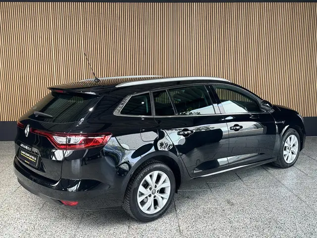 Renault Mégane Estate 1.3 TCe Limited 2019 Benzine 15