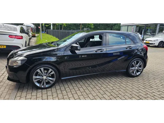 Mercedes-Benz A-Klasse 160 Business 2017 Benzine 28