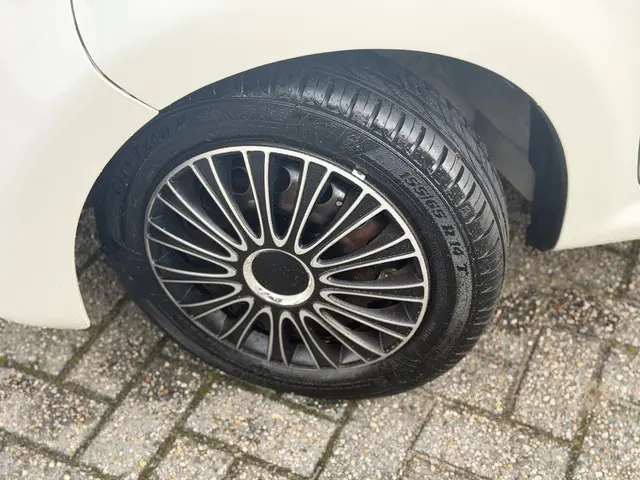 Peugeot 107 1.0 Active facelift led airco 2012 Benzine 13