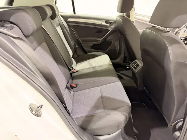 Volkswagen Golf VII HB 1.2 TSI Airco 2013 Benzine 21