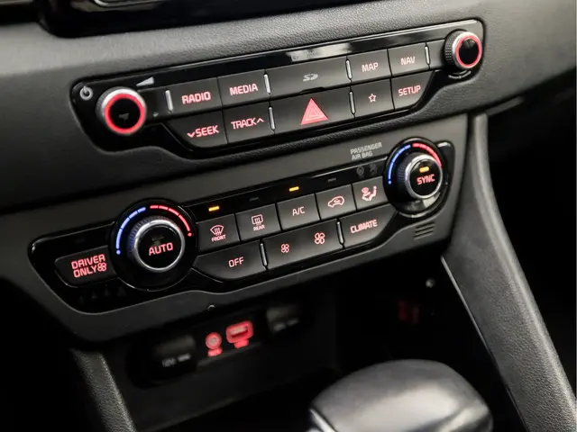 Kia Niro 1.6 GDi Hybrid Sport 2018 Hybride Benzine 10