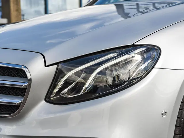Mercedes-Benz E-Klasse 200 Ambition 2016 Benzine 47