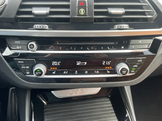 BMW X3 xDrive 30d High Executive M-Sport 2019 Diesel 26