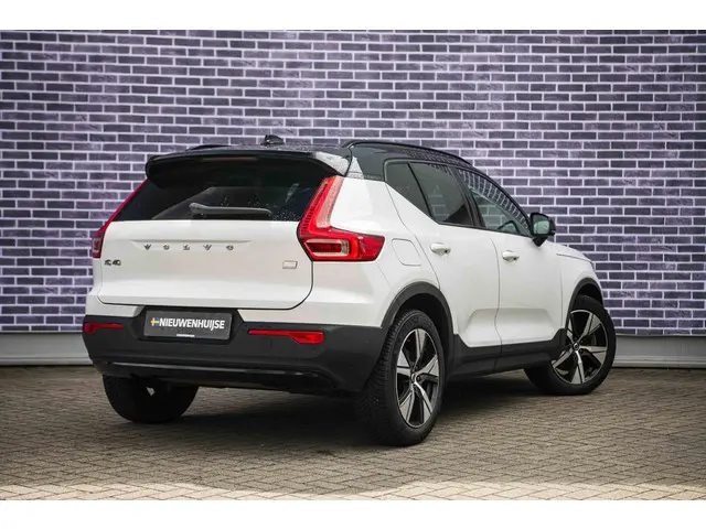 Volvo XC40 1.5 T5 Recharge R-Design 2022 Hybride Benzine 2