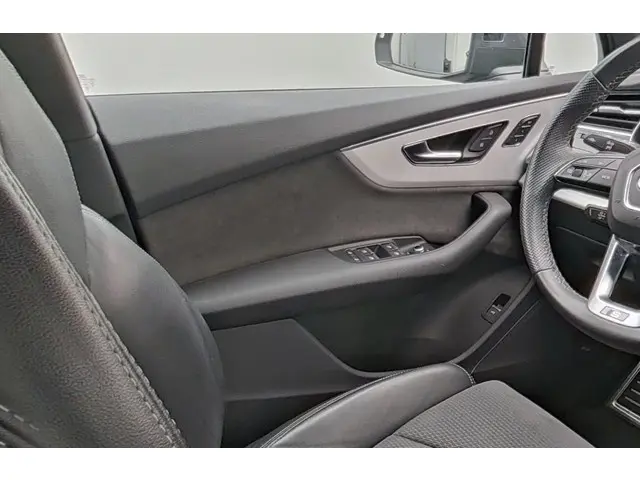 Audi Q7 Q7 55 TFS quattro Pro Line S 2023 Benzine 21