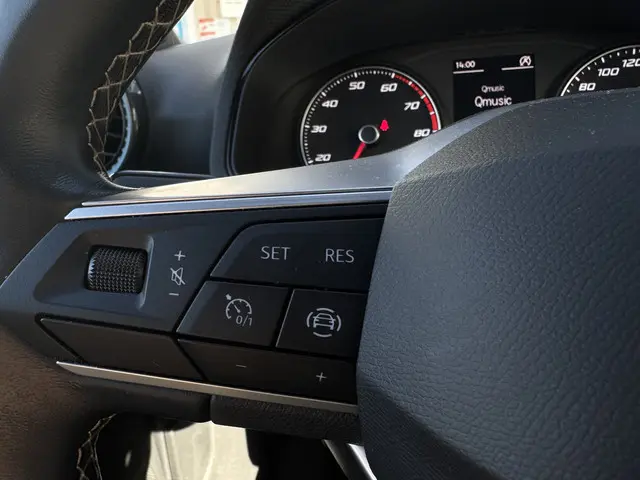 SEAT Arona 1.0 TSI Xperience Connect 2022 Benzine 6