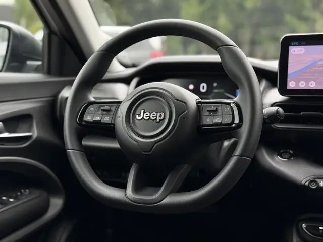 Jeep Avenger Longitude 54 kWh Aut. 2024 Elektrisch 18