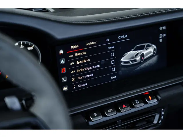 Porsche 911 Carrera GTS Cabrio 2022 Benzine 30
