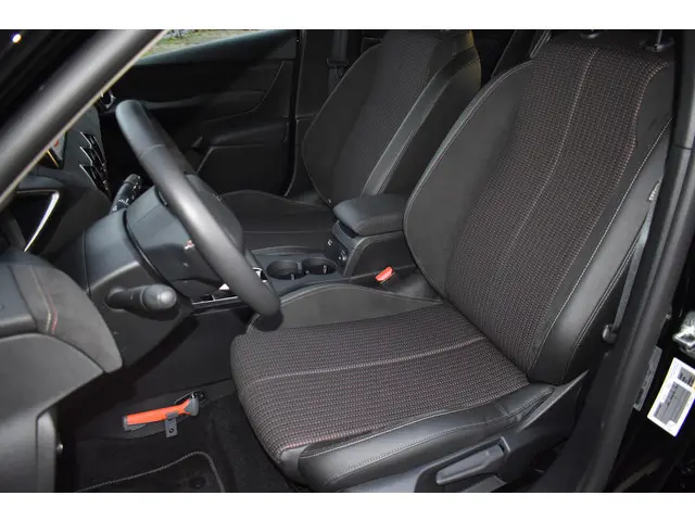 DS DS 3 E-Tense Performance Line 54 kWh 2025 Elektrisch 2