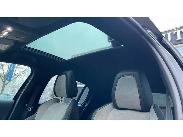 Peugeot e-208 EV GT 350 50 kWh 2020 Elektrisch 32
