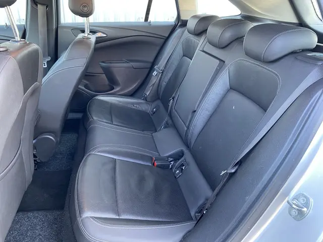 Opel Astra Sports Tourer 1.0 Innovation 2018 Benzine 6