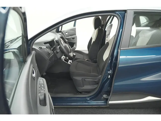 Renault Captur TCe 90 Limited 2018 Benzine 25