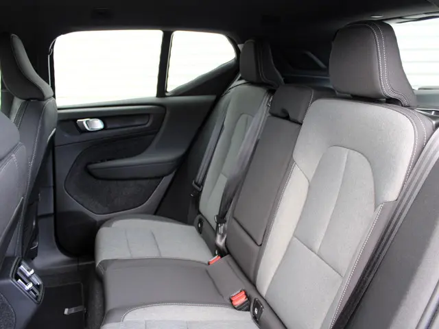 Volvo XC40 2.0 B4 Plus Dark 2025 Benzine 13