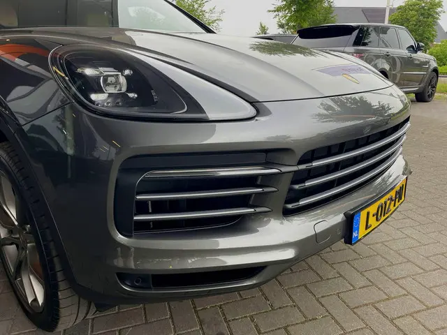 Porsche Cayenne 3.0 E-Hybrid 2021 Hybride Benzine 53