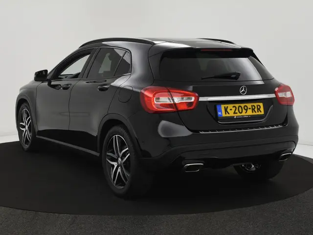 Mercedes-Benz GLA 180 Ambition AUTOM. 2016 Benzine 6