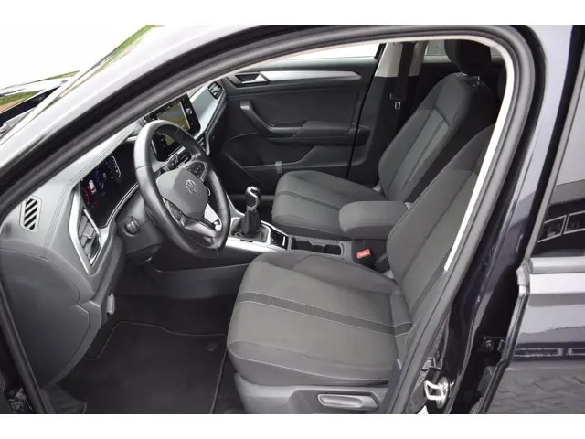 Volkswagen T-Roc 1.0 TSI Life 75 Edition 2022 Benzine 14